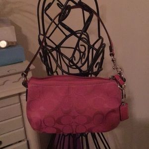 Coach mini pirse/wristlet